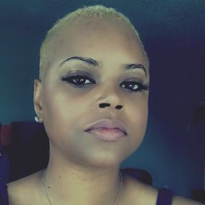 Meet your Posher, Akisa